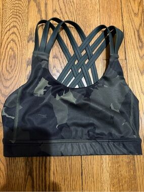 Lululemon Camouflage Sports Bra Sz 4